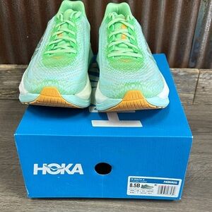 NWT Hoka Women's Mach X